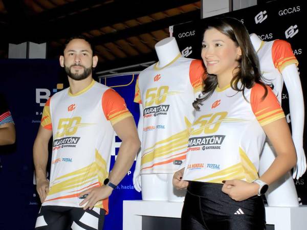 Edición de oro. La camisa de la Maratón La Prensa-Gatorade 2026 tiene un toque de modernidad y frescura; el dorado habla por sí solo de lo especial de la competencia de este año.