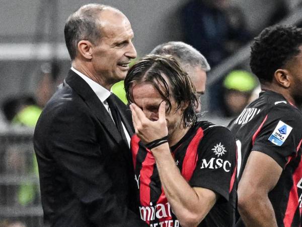 El legendario mediocampista presentó un severo problema en su rostro en el empate sin goles ante Juventus.
