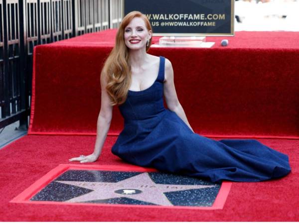 Jessica Chastain recibe su estrella en el Paseo de la Fama