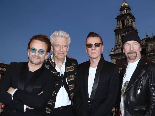 U2, formado en Dublín en 1976, está integrado por Bono como vocalista principal, The Edge en guitarra y teclados, Adam Clayton en bajo y Larry Mullen Jr. en batería.