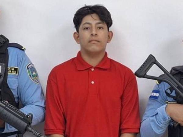 Momentos de la captura de Josué Antonio García, alias “Yanki”, de 18 años de edad.