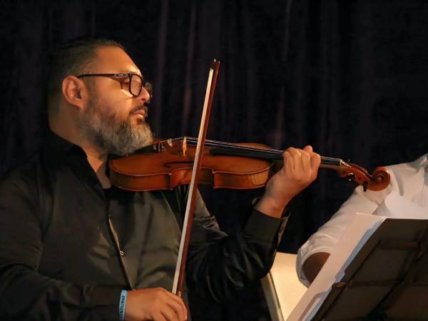 El concierto benéfico El poder de la música está a cargo del maestro Franklin Rodríguez y la Orquesta de Cámara Vivaldi.