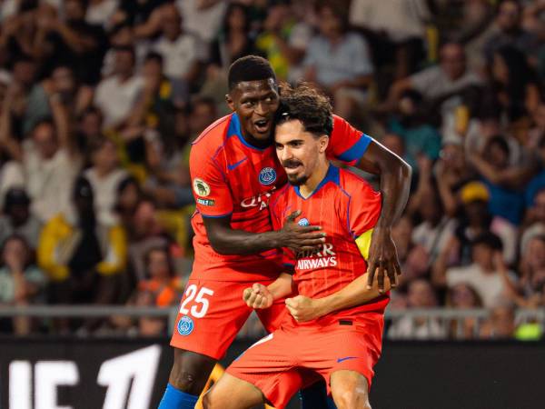 Vitinha marcó el gol que le dio el triunfo al PSG en su visita al Nantes.