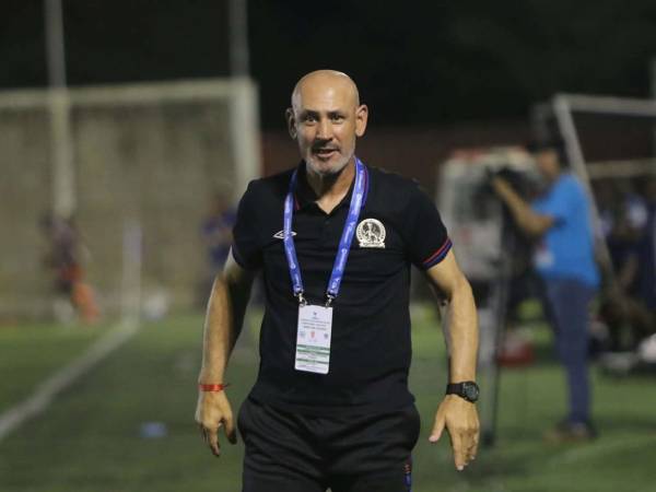 Eduardo Espinel, durante el partido que Olimpia le ganó a la UPNFM en Choluteca.