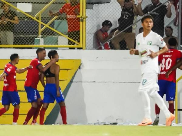El uruguayo Santiago Ramírez fue el MVP del partido tras marcar un golazo de tiro libre y colaborar con una asistencia.