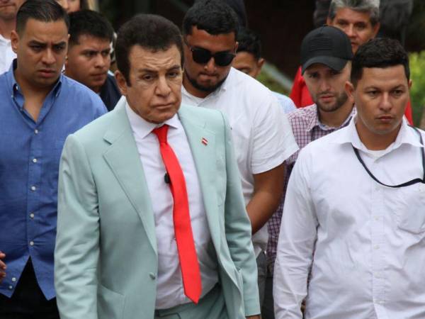 El Ministerio Público investiga una denuncia sobre presuntas irregularidades en el financiamiento de la campaña del expresidenciable liberal, Salvador Nasralla.