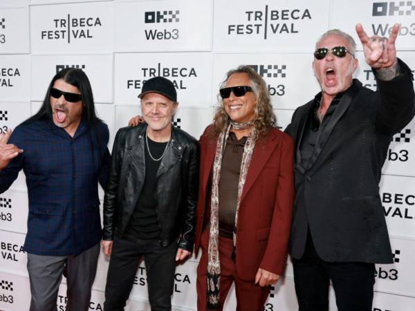 Metallica ha presentado el miércoles su nuevo documental 'Metallica Saved My Life' en el Festival de cine de Tribeca (Nueva York), en el que muestra la conexión de sus fans a través de sus canciones y el sentimiento que comparten de pertenecer a esta gran familia.