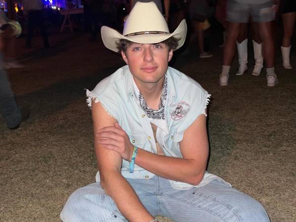 El reconocido creador de contenido en la plataforma TikTok, Tucker Genal, fue hallado muerto en su residencia de Los Ángeles el pasado 11 de diciembre. Tenía 31 años.