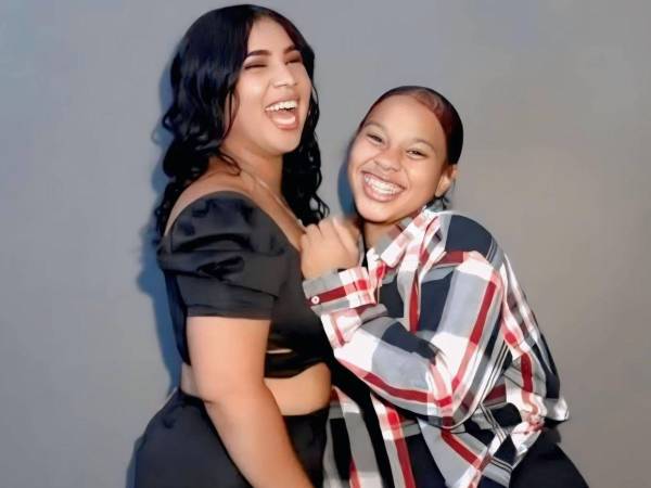 La muerte de una adolescente de 14 años, presuntamente a manos de su hermana, estremeció al sector Taína, San Francisco de Macorís, República Dominicana, mientras salen a la luz nuevos detalles sobre el hecho, ocurrido en medio de un conflicto familiar. Esto dijo la acusada sobre su supuesta participación en el crimen.