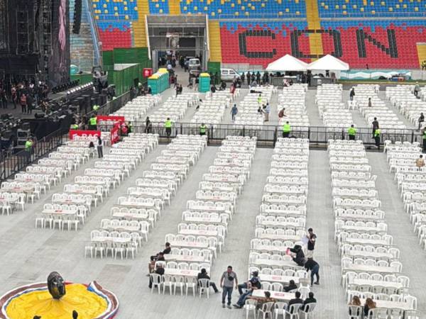 Así quedó el Estadio Nacional Chelato Uclés luego del concierto del conjunto mexicano Grupo FIRME.
