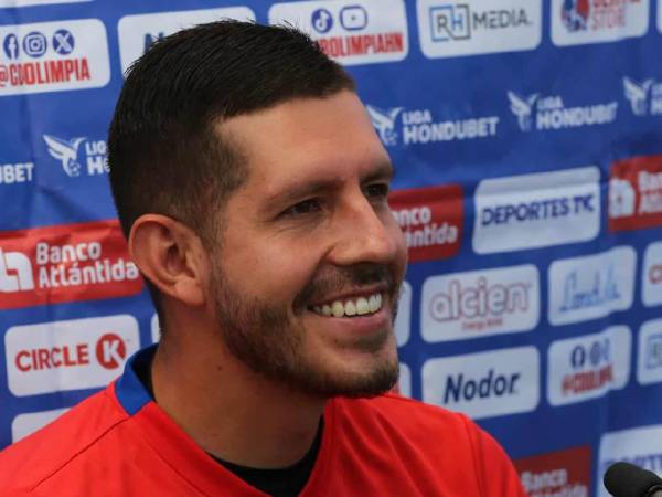 Andrés Salazar en conferencia de prensa previo al juego ante Potros.