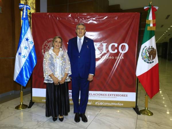 Maribel y Gilberto Limón, los anfitriones de la velada.