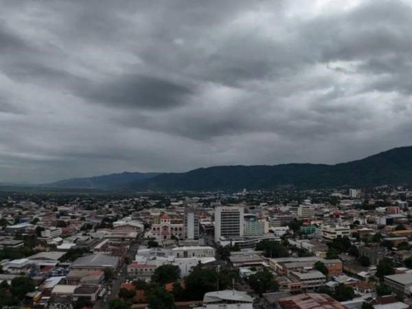 Copeco vigila el posible ingreso del primer frente frío de la temporada a la zona norte de Honduras, con lluvias fuertes y riesgo de inundaciones