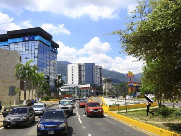 En San Pedro Sula, hay más de 350 mil carros y motos inscritos.