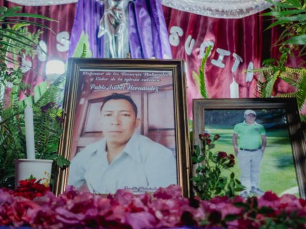 Fotografía de archivo y en vida de Pablo Isabel Hernández Rivera en su funeral.