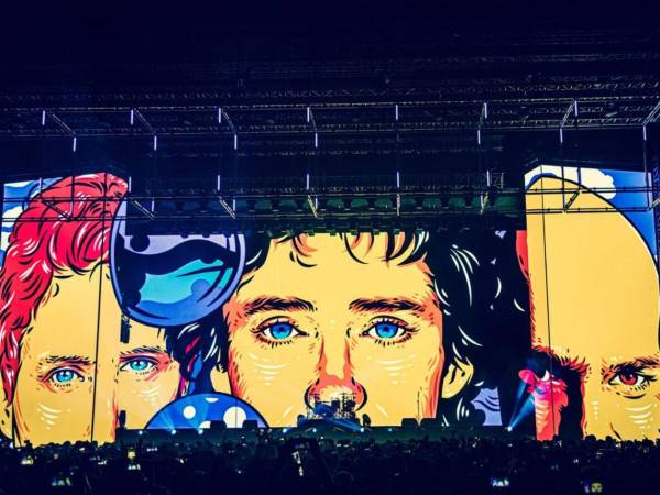Imagen del escenario y show inmersivo de la gira Soda Estereo Ecos. El concierto en Honduras será el 4 de noviembre de 2026 en Tegucigalpa.