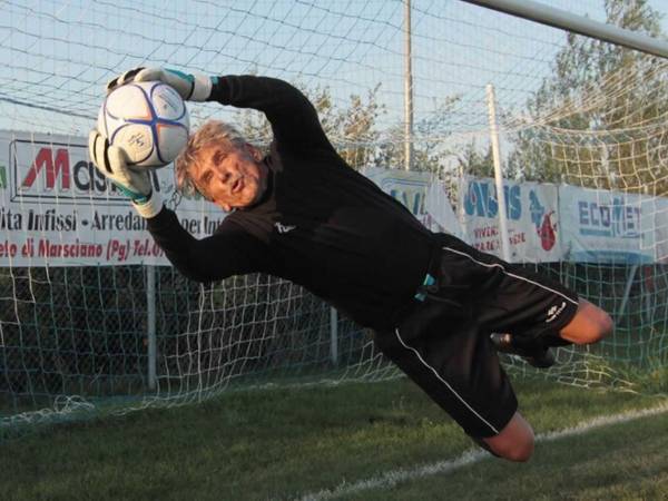 Lamberto Boranga, portero italiano de 82 años que militó en la Serie A, ha sorprendido al confirmar que en octubre (mes en el que cumple 83 años) volverá al fútbol y hará historia.