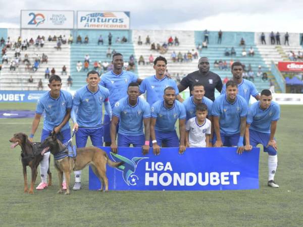 El 11 titular del Génesis que se enfrenta al Estrella Roja.