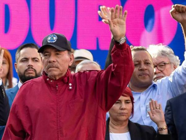 Daniel Ortega felicitó al presidente electo de Honduras, Nasry Asfura.
