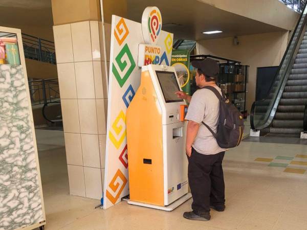 En la capital industrial de Honduras, San Pedro Sula, los ciudadanos cuentan con varios puntos habilitados para reponer su Documento Nacional de Identificación (DNI), facilitando así el acceso a este documento esencial.