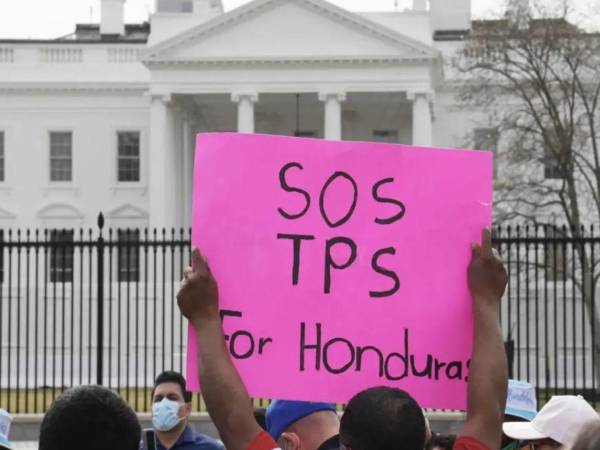 Según el Departamento de Seguridad Nacional de Estados Unidos, alrededor de 55,000 hondureños están registrados bajo el Estatus de Protección Temporal (TPS).