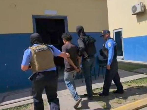 Alias Greñas tiene 23 años de edad, según la Policía.