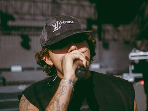 Con solo 22 años Brandon de Jesús López, conocido como Beéle, logró convertirse en mayo de este año en el artista más escuchado de Spotify en Colombia, con 38,4 millones de oyentes mensuales.