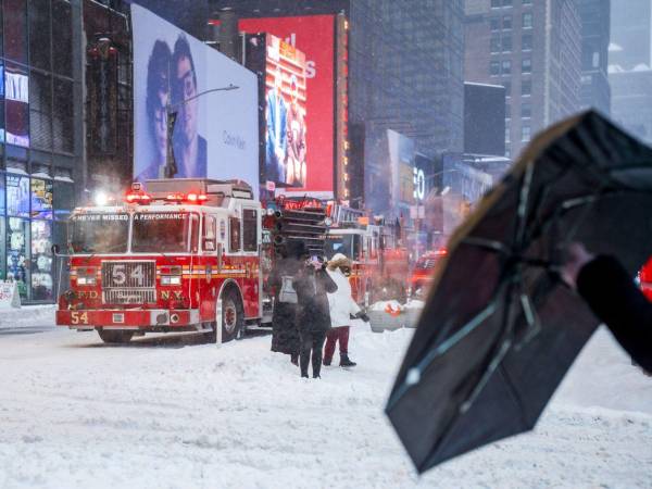 ONGs denuncian que la falta de atención a personas sin techo agravó las consecuencias por la nevada
