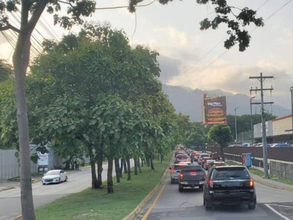 Tráfico moderado se registra a esta hora de la mañana en las principales vías de San Pedro Sula.