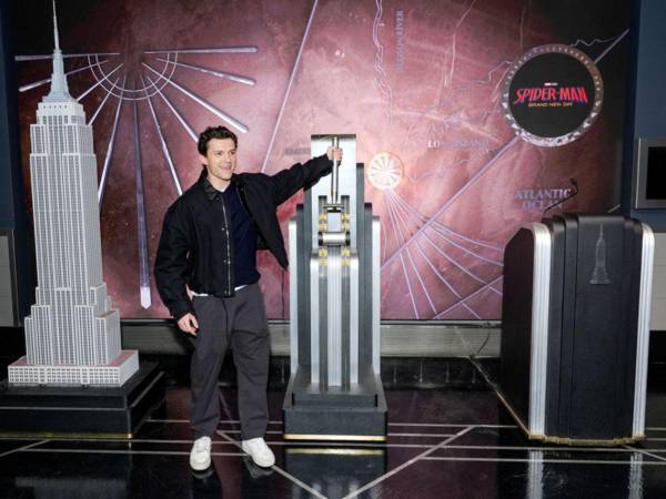 Eso estuvo increíble. Todos ustedes son el corazón y el alma de lo que hace a Spider-Man tan especial, indicó Tom Holland.