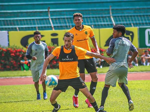 Gonzalo Ritacco demostró su calidad en el mediocampo y su partido lo coronó con un gol en el amistoso contra Platense.