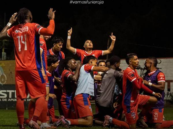 Estrella Roja da el primer golpe en la ida de la final de la Liga de Ascenso