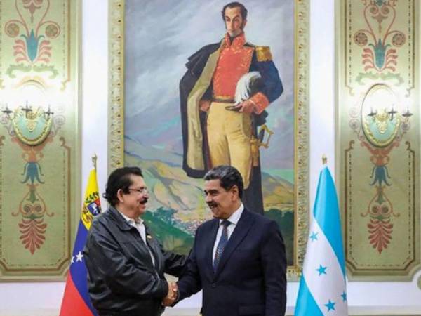 Manuel Zelaya y Nicolás Maduro en una reunión que realizaron en enero del 2025.