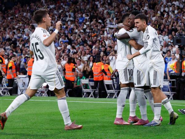 Jugadores del Real Madrid celebrando.