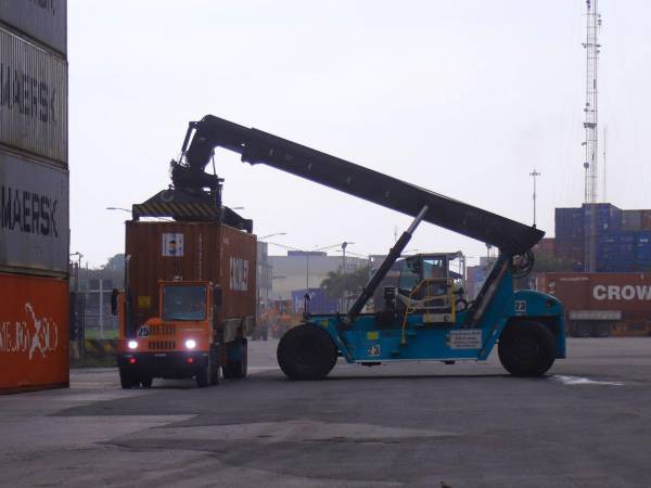 En junio de 2025, las exportaciones hondureñas fueron de 6.653,7 millones de dólares, mientras que las importaciones alcanzaron 9.977,3 millones, reflejando una caída exportadora y alza importadora.