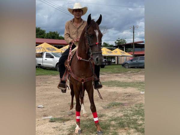Fotografía en vida de Starling Turcios.