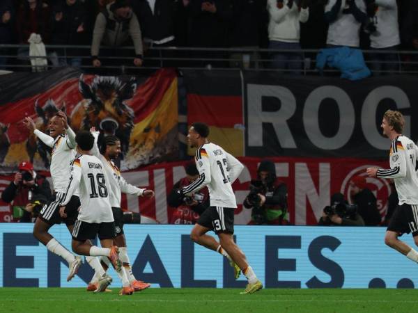 Jugadores de Alemania celebrando.