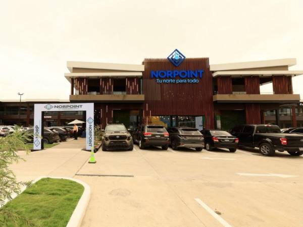 El centro comercial Norpoint abrió sus puertas en San Pedro Sula como una nueva alternativa para las compras, los servicios y el entretenimiento familiar.