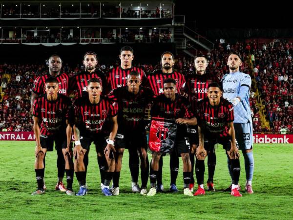 Jugadores del Alajuelense.