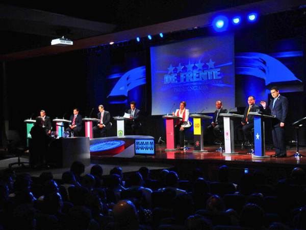 Universidad de San Pedro Sula (USAP), De Frente: Elecciones Generales 2013 -Conversando con los Candidatos Presidenciales.
