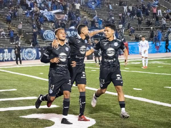 Luis Meléndez marcó el gol con el que Motagua rescató un empate 2-2 contra Olimpia en el amistoso en New Orleans.