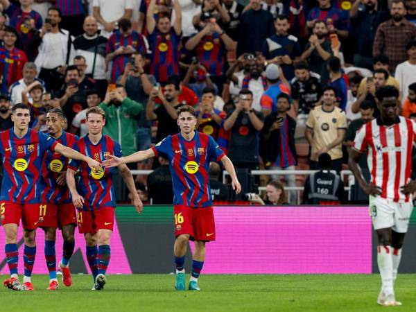 Los jugadores del FC Barcelona se dieron un festín en Arabia Saudita.