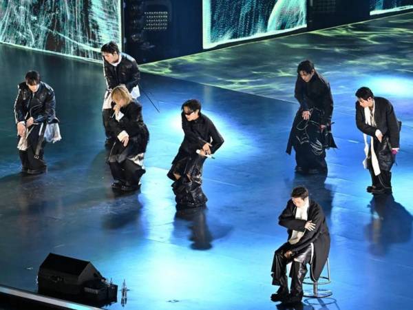 El fenómeno global del K-pop, BTS, volvió a captar la atención internacional tras revelar que uno de sus integrantes estuvo a punto de formar parte del espectáculo de medio tiempo del Super Bowl 2024, uno de los escenarios más prestigiosos de la industria musical.