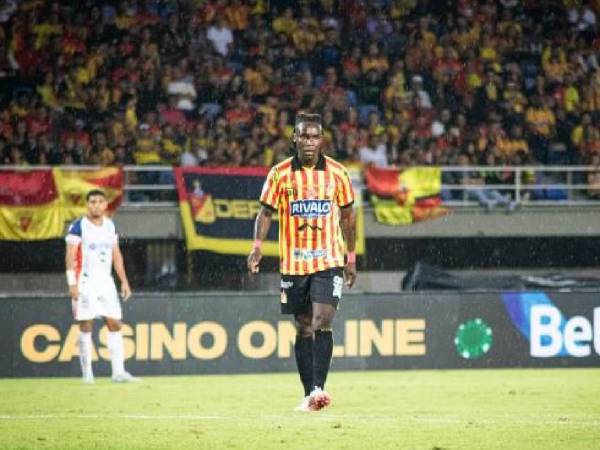 Rubilio Castillo ya tiene nuevo entrenador en el Deportivo Pereira de Colombia.