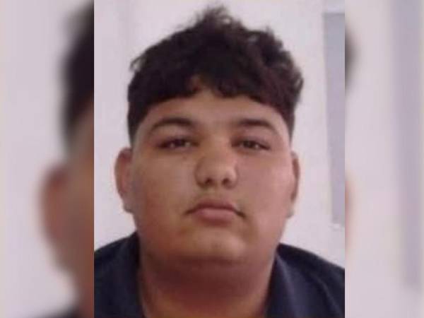 Jefry Josseth Guardado Herrera, hondureño señalado por su supuesta vinculación en el<a rel=noopener noreferrer href=https://www.laprensa.hn/fotogalerias/sucesos/cortes-omoa-nuevos-detalles-caso-cinco-agentes-asesinados-corinto-GD30773894 target=_blank> </a>asesinato de cinco agentes de la Dipampco.