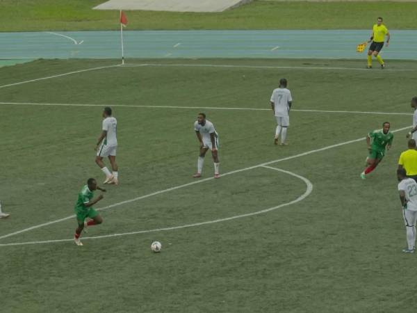 La Liga de Naciones de Concacaf volvió a dejar una de esas goleadas que rápidamente recorren toda la región. Una débil selección recetó paliza de 8-1 que lo deja a un paso de ascender y conseguir un boleto histórico a la próxima edición de la Copa Oro.