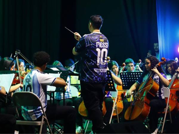 El Centro Cultural Sampedrano (CCS) fue sede del esperado evento musical, que reunió fondos para el intercambio cultural en Argentina.