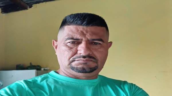 Fotos en vida de José Joel Rivera, el hombre que murió tras impactar contra una rastra en la carretera CA-5.