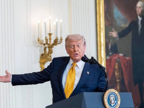 Trump afirma que negociaciones con Irán avanzan y podrían poner fin al conflicto en Ormuz.