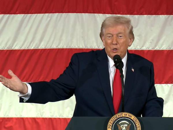 Donald Trump volvió a hablar sobre el sistema armamentístico que ha dado en llamar el descombulador y que asegura es un desarrollo secreto que se empleó en la operación del 3 de enero.